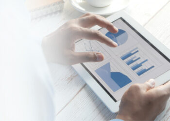 Підсумки піврічної роботи закарпатських аудиторів: перевірки на 4,6 мільярда, виявлені порушення, відшкодування та відповідальність