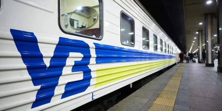 Після модернізації колії з кінця липня відновлюють курсування поїздів до Ужгорода