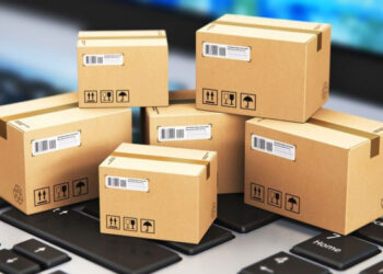 Посилки з-за кордону: коли доведеться платити податок