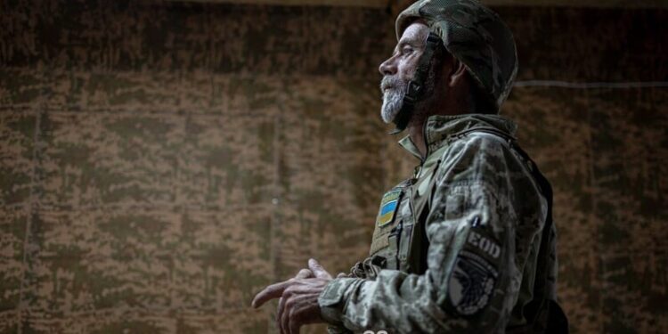 Рада дозволила йти до армії після 60 років. Назвали умови