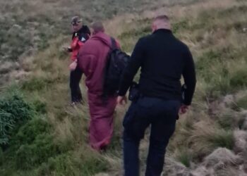 Румунські рятувальники розшукали українця, який три дні блукав горами і врятувався від дикого кабана (ФОТО)