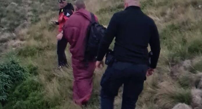 Румунські рятувальники розшукали українця, який три дні блукав горами і врятувався від дикого кабана (ФОТО)