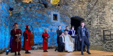Шекспірівська трагедія серед середньовічних стін: незабутнє закриття сезону закарпатського театру в Невицькому замку (ФОТО) –