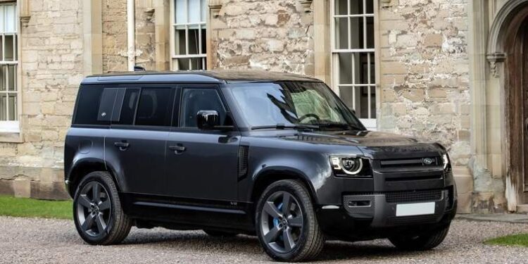 Шестеро посадовців із Закарпаття занизили вартість авто у деклараціях