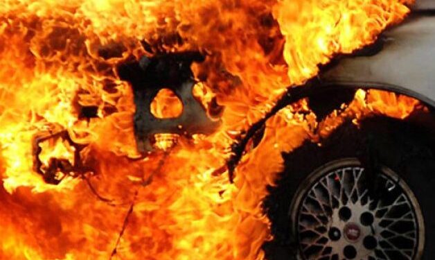 У Жденієві на Мукачівщині згорів УАЗ-3303