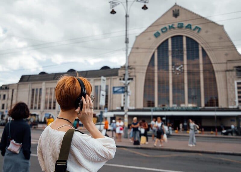“Укрзалізниця” припиняє продаж квитків через каси на п’ять найпопулярніших поїздів в Україні