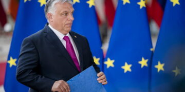 Усі лідери ЄС, крім орбана, виступили за переговори з Україною та звернулися до ЄК