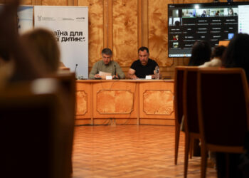 В ОВА обговорили реалізацію на Закарпатті Стратегії забезпечення права кожної дитини в Україні на зростання в сімейному оточенні