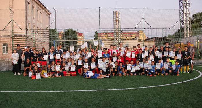 В Ужгороді відбувся дитячий турнір із мініфутболу пам’яті Юрія Мандича