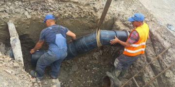 В Ужгороді завдяки співпраці комунального підприємства та приватного бізнесу провели капремонт водогону