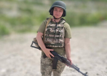 Військова Наталія Зотова: “Коли ТЦК перевищує повноваження це треба розслідувати. Але, якщо жінки перекинули машину ТЦК, на це треба теж реагувати відповідно”