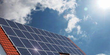 Закарпаттяобленерго звернулось до споживачів із важливою новиною щодо сонячних електростанцій