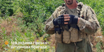 «152 мм смерті за 15 метрів»: як пікап урятував життя артилериста з Ужгорода