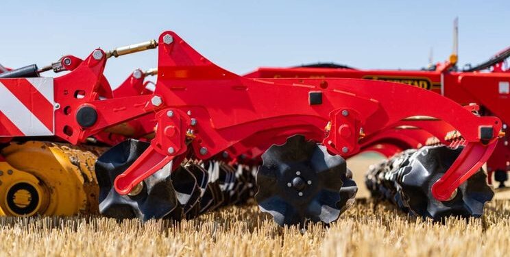 Väderstad презентував трирядний культиватор Carrier 925 – Техніка