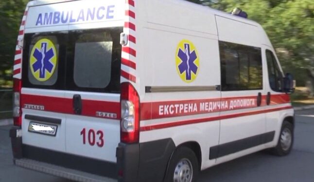 Жінка народжувала вдома: вранці медики «швидкої» приймали пологи — Закарпаття