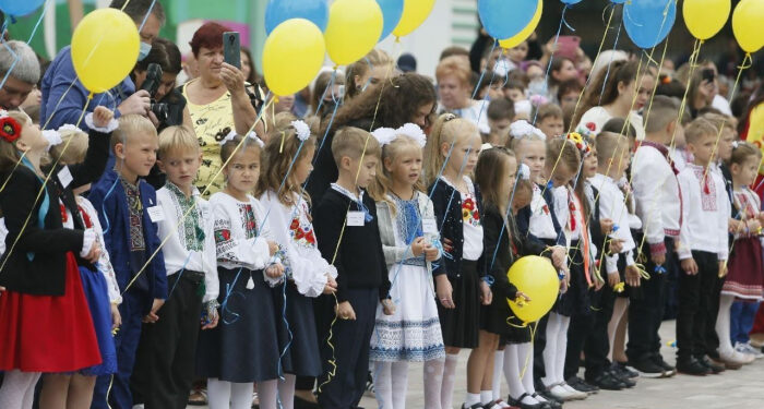 48 перших класів: в Ужгороді триває підготовка до початку навчання
