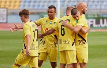 ПФЛ: ФК “Ужгород” обіграв ФК “Вільхівці” — 2:0 — Ужгород