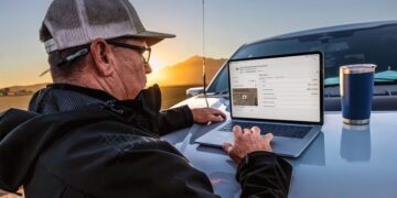 John Deere запустив цифровий сервіс для самостійного ремонту техніки – Техніка