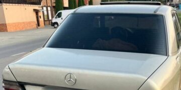 Помітили ознаки підробки: патрульні розповіли про випадок в Ужгороді — Закарпаття