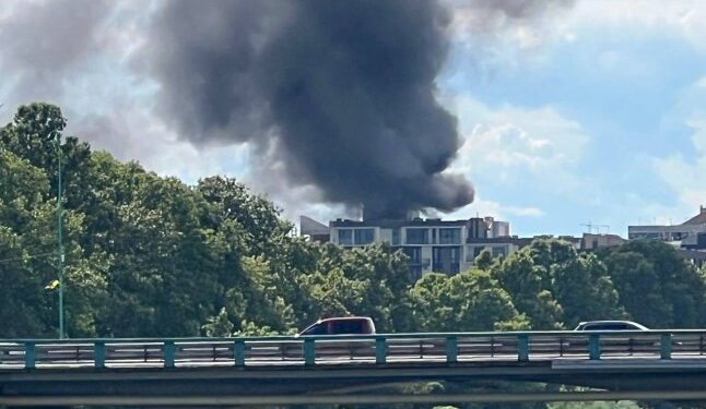 В Ужгороді велика пожежа: над новобудовою чорний дим, — ЗМІ — Закарпаття