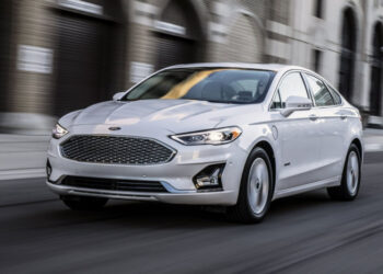 Ford Fusion — баланс стилю та практичності