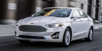 Ford Fusion — баланс стилю та практичності