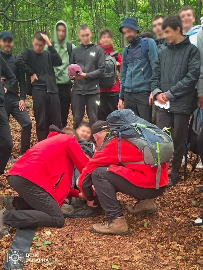 Викликів у рятувальників в горах значно побільшало / фото ГУ ДСНС у Закарпатській області