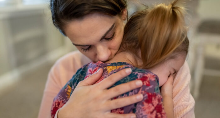 Як дитині, яка повернулася з ТОТ чи депортації, отримати підйомну допомогу