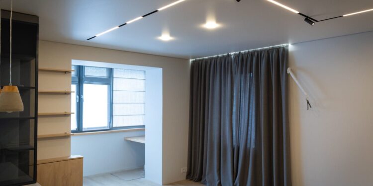 Якщо магнітні трекові системи, то тільки в iнтернет-магазині OLEDIM, і ось чому