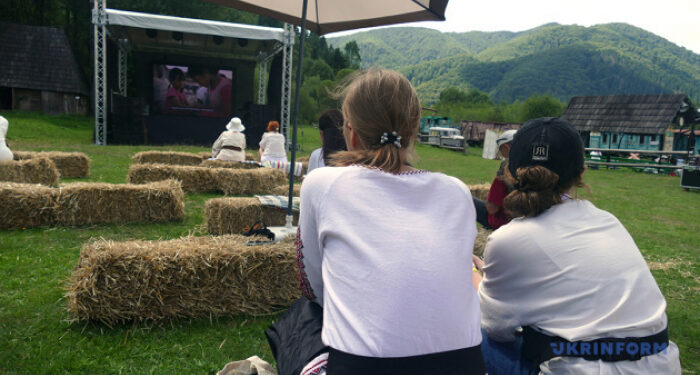 Кінофест «Chysto.de?!» на Закарпатті: фільми про водорості з дна Світязя й чисте повітря в Запоріжжі