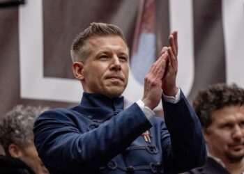 Лідер угорської опозиції звинуватив росію у втручанні у вибори –