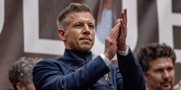 Лідер угорської опозиції звинуватив росію у втручанні у вибори –