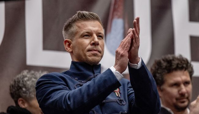 Лідер угорської опозиції звинуватив росію у втручанні у вибори –