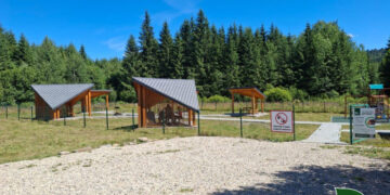 Лісівники ДП «Ліси України» облаштовують частину велосипедного маршруту в Карпатах