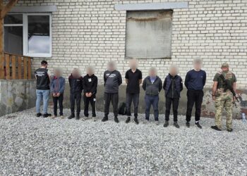На Хустщині затримали п’ятьох чоловіків, які намагалися прорватися до Румунії (ФОТО)