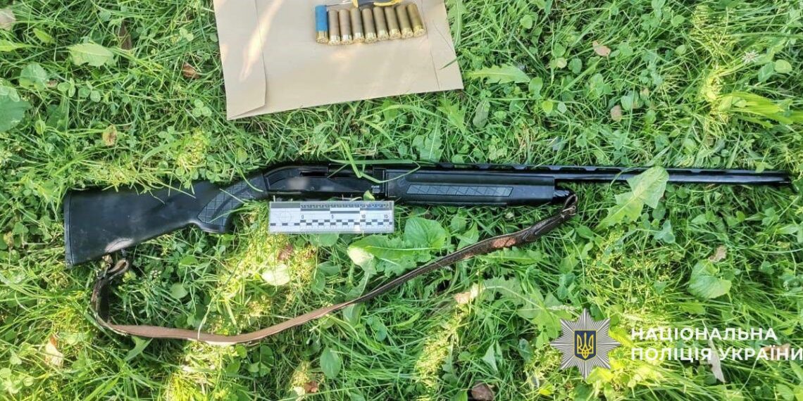 На Тячівщині чоловік стріляв у поліцейських: йому загрожує довічне ув’язнення –
