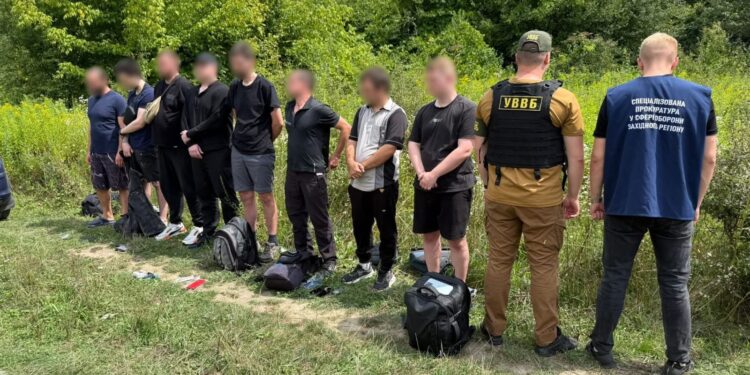 На Закарпатті затримали переправника, який пропонував прикордоннику $36 тис. хабара (ФОТО)