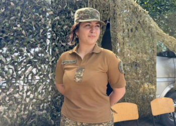 “Найлегше – це керувати дроном, а найважче – розібратися в цих всіх лініях, радіохвилях”: історія 19-річної пілотки БПЛА