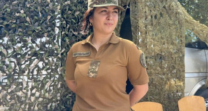 “Найлегше – це керувати дроном, а найважче – розібратися в цих всіх лініях, радіохвилях”: історія 19-річної пілотки БПЛА