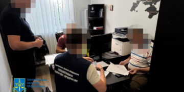 Незаконні рубки на Закарпатті: керівник лісництва філії ДП «Ліси України» допустив вирубування дерев на заповідній території зі збитками 4,5 млн          