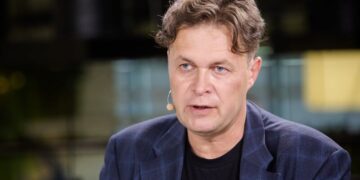 Оновлення граничних цін на електроенергію допомогло уникнути вимкнень світла – експерт