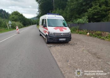 Перевозив ухилянтів з Київщини до Закарпаття на “швидкій” (ФОТО)