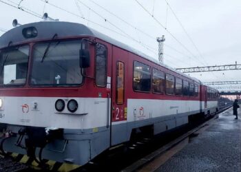 Потяги до Словаччини тимчасово скасовуються через модернізацію колій –