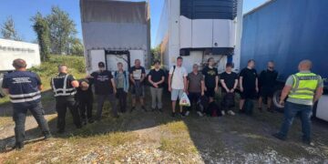 Прокуратура вимагає більшу заставу для підприємця, що перевозив ухилянтів у фурі на Закарпатті (ФОТО)