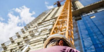 Реклама будівництва на Закарпатті б’є рекорди з порушень: Держпродспоживслужба застерігає –