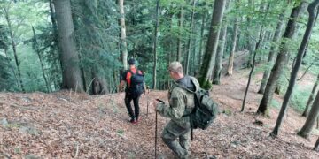 Румунські рятувальники розшукали українця, який 5 днів блукав Карпатами (ФОТО)