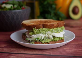 Що приготувати з мінімумом інгредієнтів: 8 смачних ідей