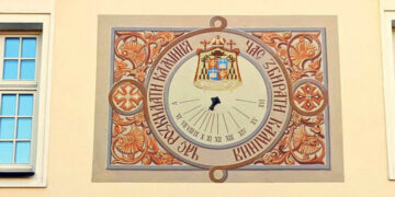 Сонячний годинник Ужгорода і його особливий час