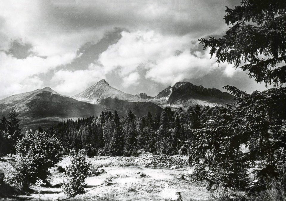 Вид на гору Кривань (2494 м.) у Високих Татрах, 1930 ті рр. Fotoarchiv ?eskoslovensk? Tiskov? Kancel??e. Praha, ?esk? Republika