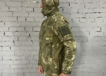 Тактична військова куртка порівняно зі звичайною – в чому відмінність